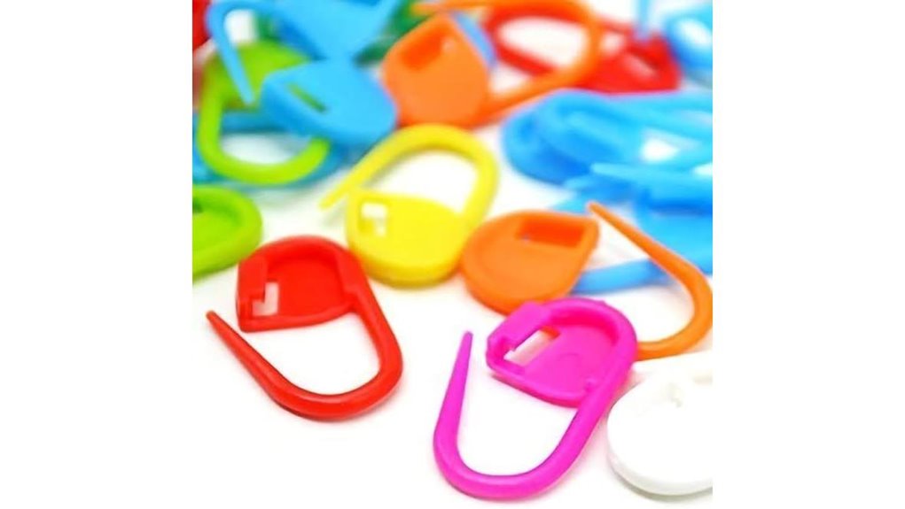 100 mixed color stitch markers