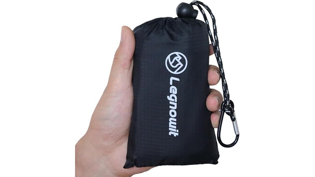 foldable waterproof outdoor blanket